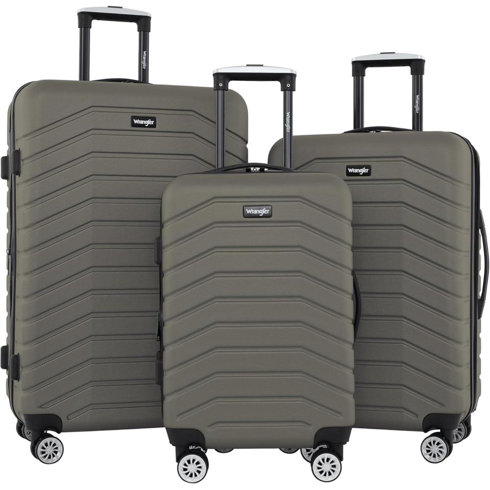 imageTravelers Club 20quot Richmond Spinner CarryOn Luggage Bone Inch TC7920900Red